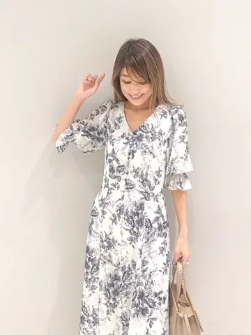 ORIGINATED IN GRACE CONTINENTAL yukimi yonee コーディネート画像