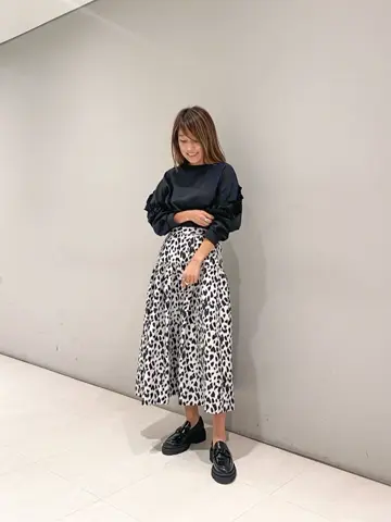 ORIGINATED IN GRACE CONTINENTAL yukimi yonee コーディネート画像