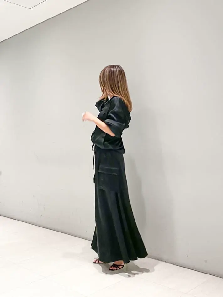 ORIGINATED IN GRACE CONTINENTAL yukimi yonee コーディネート画像