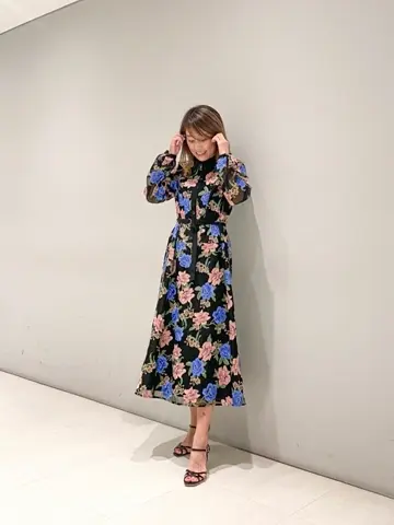 ORIGINATED IN GRACE CONTINENTAL yukimi yonee コーディネート画像