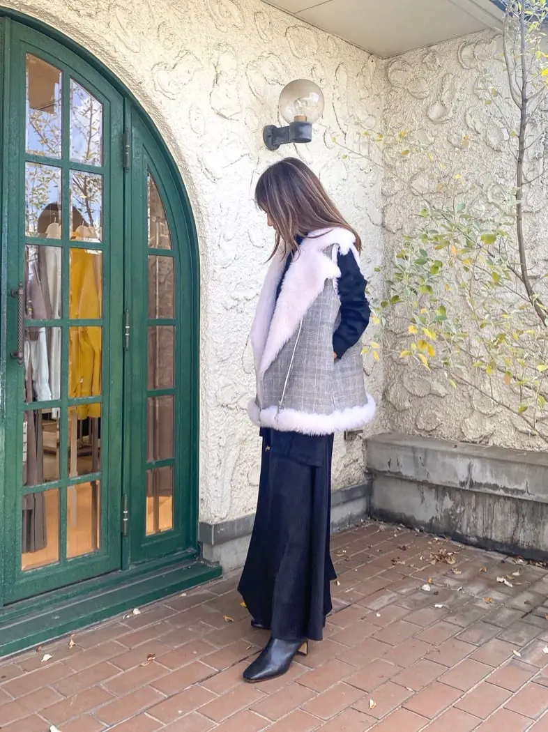 ORIGINATED IN GRACE CONTINENTAL yukimi yonee コーディネート画像