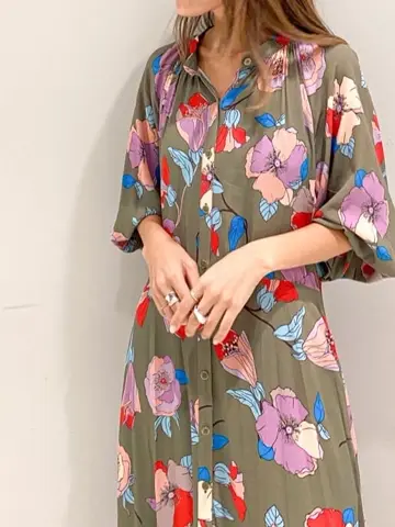 ORIGINATED IN GRACE CONTINENTAL yukimi yonee コーディネート画像