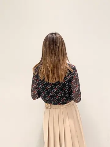 ORIGINATED IN GRACE CONTINENTAL yukimi yonee コーディネート画像