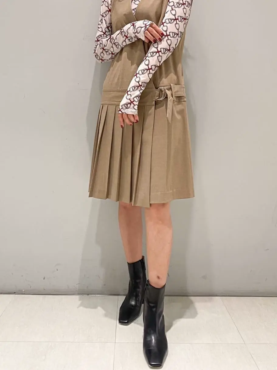 ORIGINATED IN GRACE CONTINENTAL yukimi yonee コーディネート画像