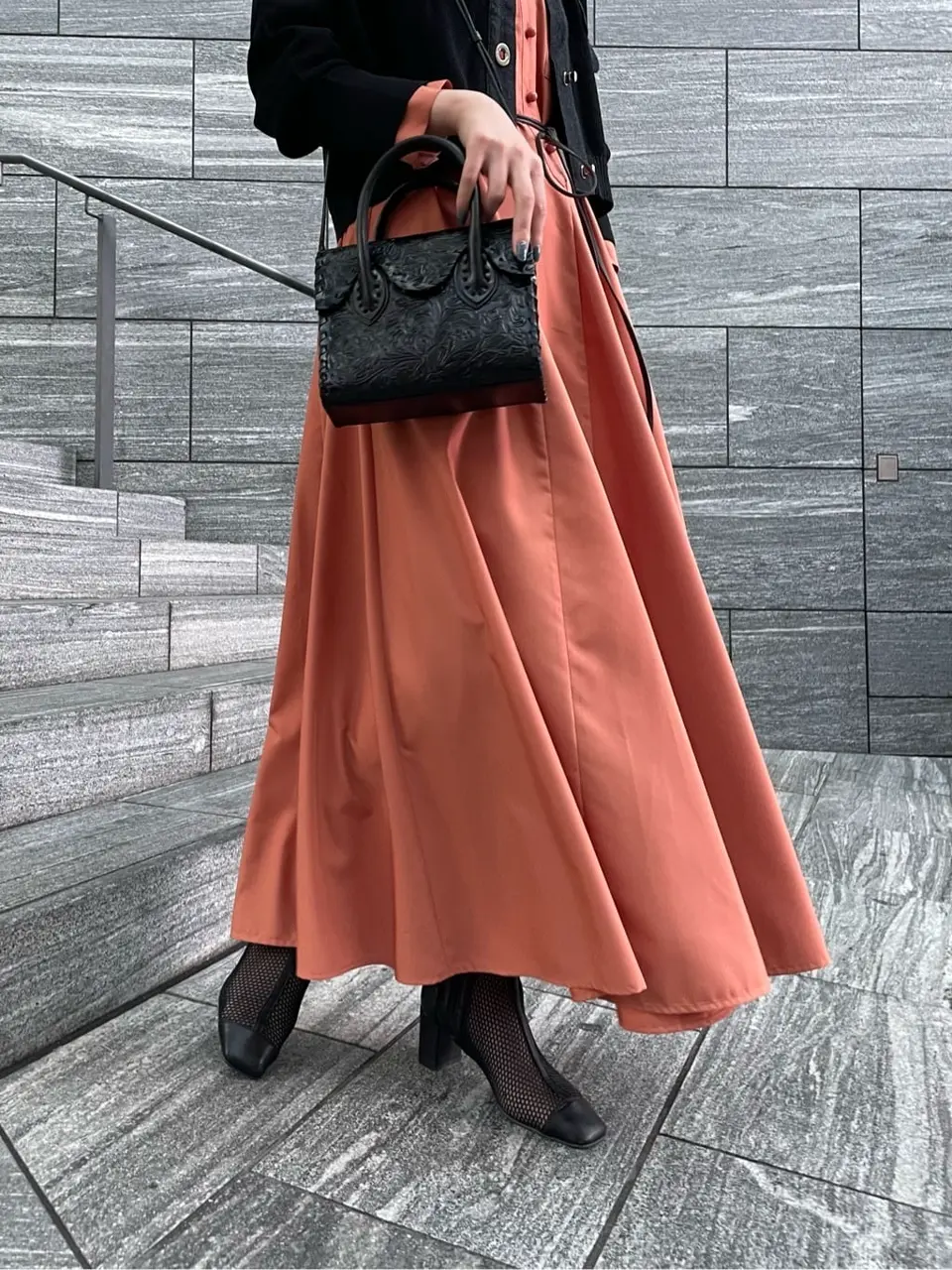 ORIGINATED IN GRACE CONTINENTAL 三浦　芙優 コーディネート画像