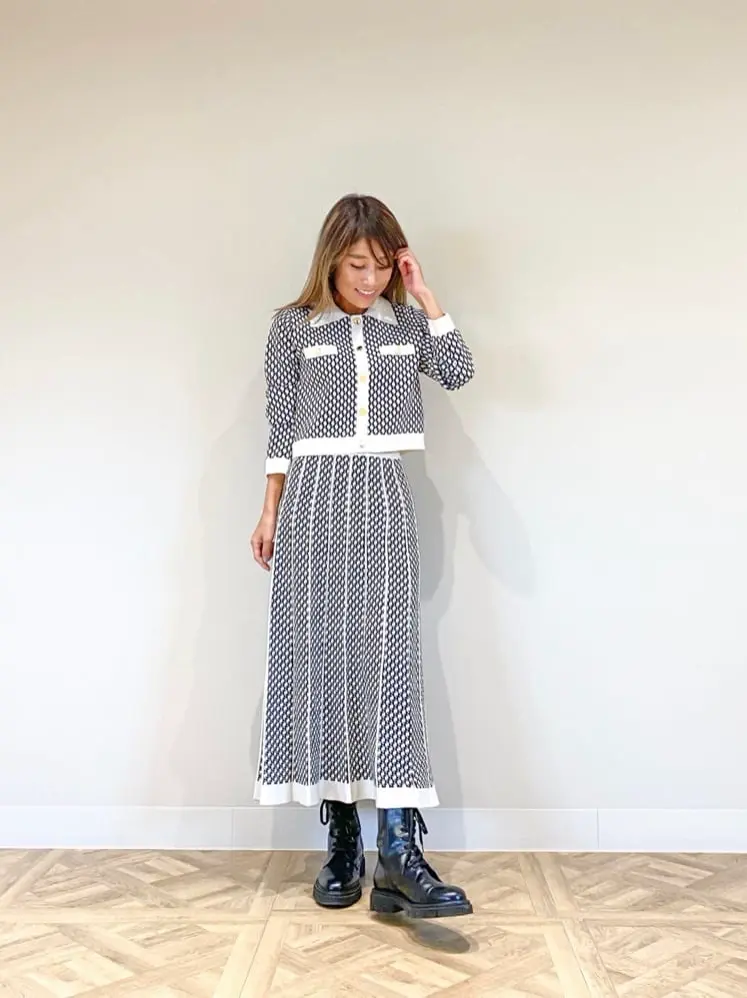 ORIGINATED IN GRACE CONTINENTAL yukimi yonee コーディネート画像