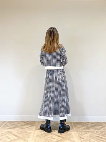 ORIGINATED IN GRACE CONTINENTAL yukimi yonee コーディネート画像