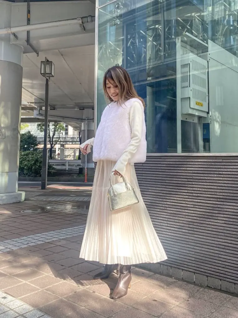 ORIGINATED IN GRACE CONTINENTAL yukimi yonee コーディネート画像