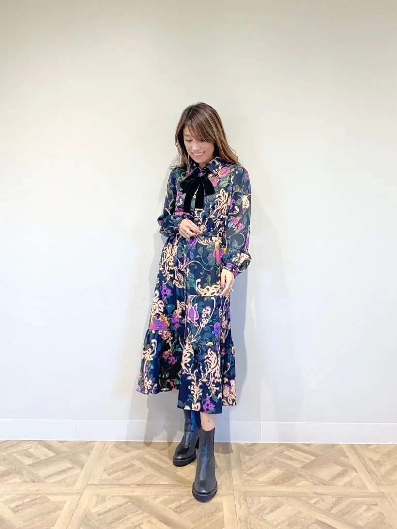 ORIGINATED IN GRACE CONTINENTAL yukimi yonee コーディネート画像