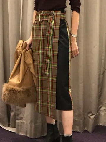 ORIGINATED IN GRACE CONTINENTAL 亀田 未希 コーディネート画像