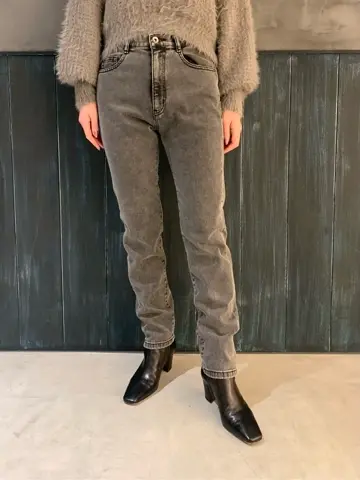 ORIGINATED IN GRACE CONTINENTAL 三浦　芙優 コーディネート画像