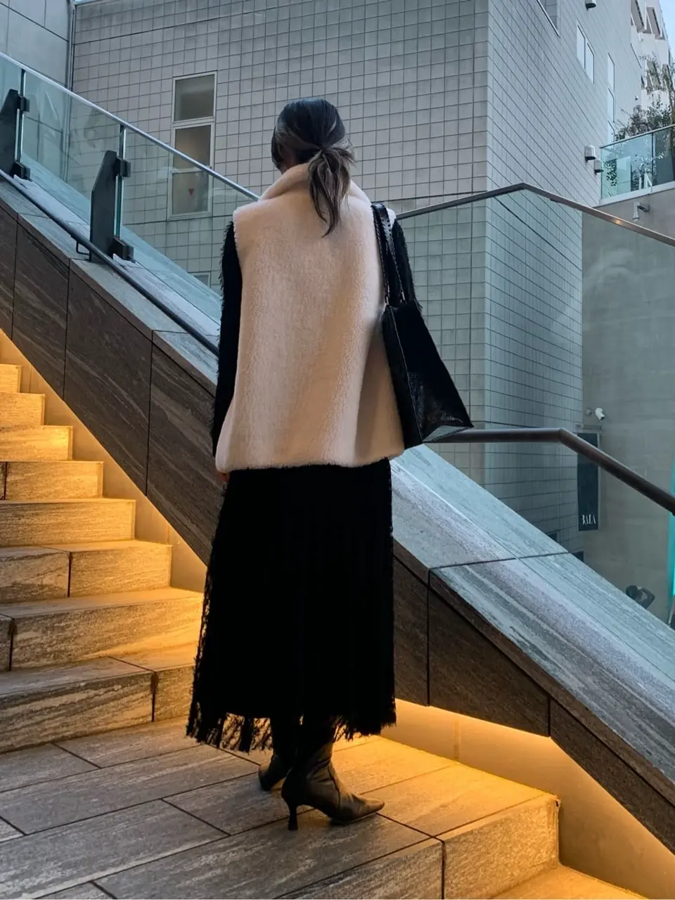 ORIGINATED IN GRACE CONTINENTAL 三浦　芙優 コーディネート画像