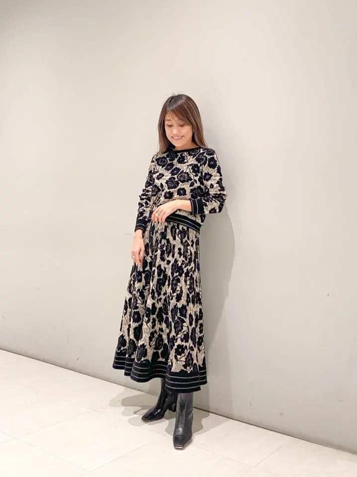 ORIGINATED IN GRACE CONTINENTAL yukimi yonee コーディネート画像