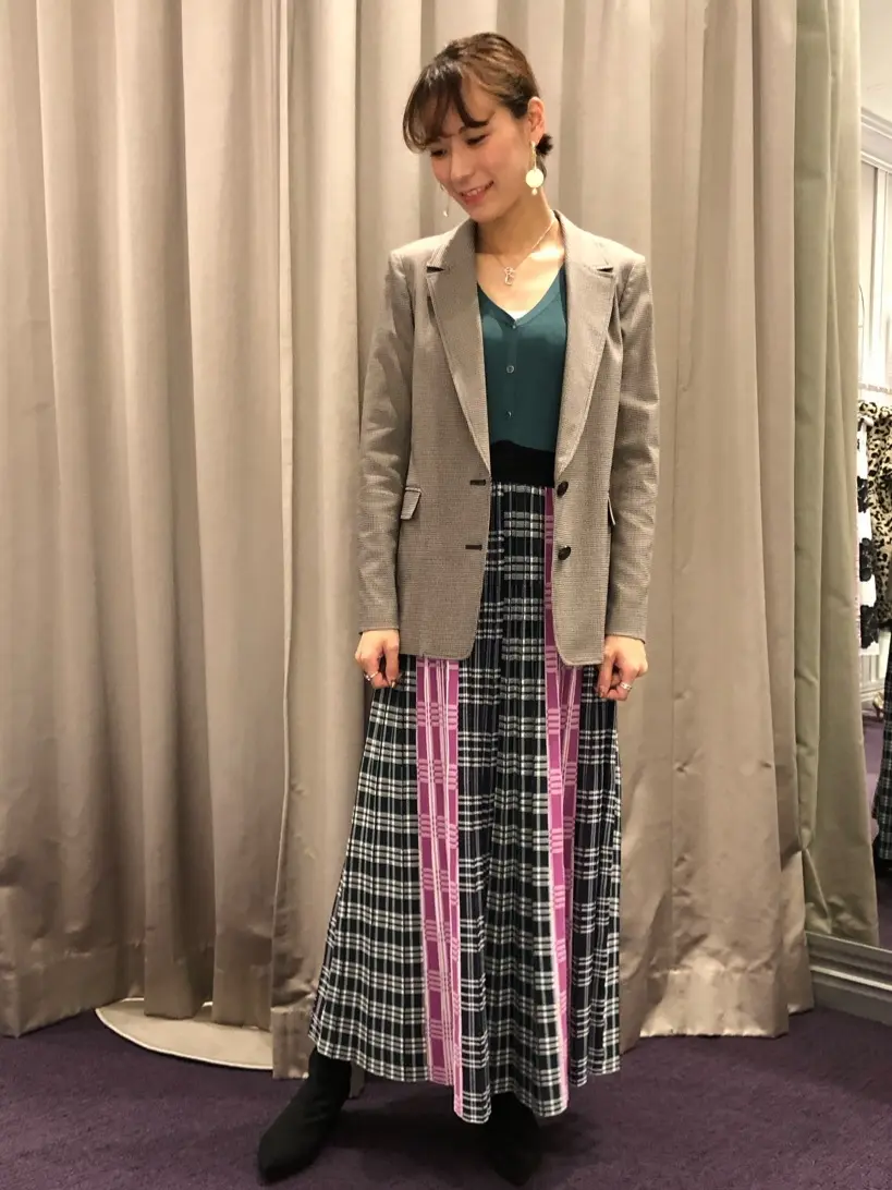 ORIGINATED IN GRACE CONTINENTAL 亀田 未希 コーディネート画像