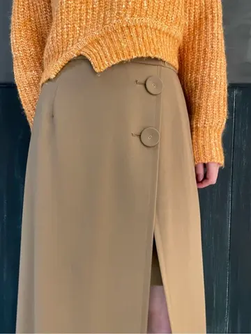 ORIGINATED IN GRACE CONTINENTAL 三浦　芙優 コーディネート画像