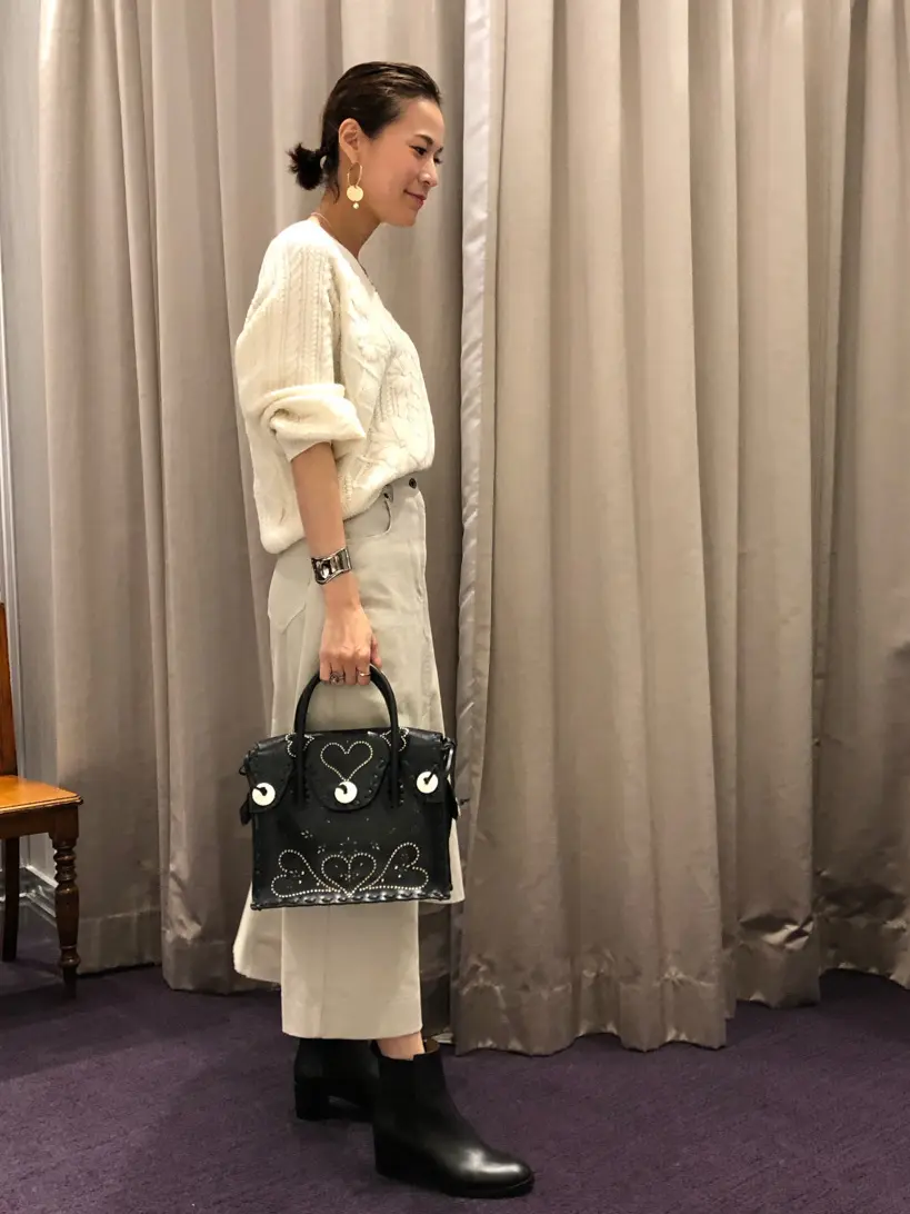 ORIGINATED IN GRACE CONTINENTAL 亀田 未希 コーディネート画像