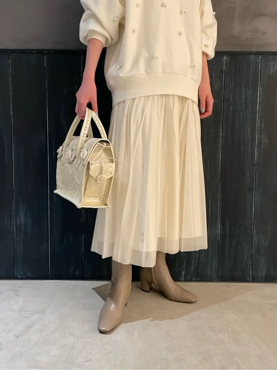 ORIGINATED IN GRACE CONTINENTAL 三浦　芙優 コーディネート画像