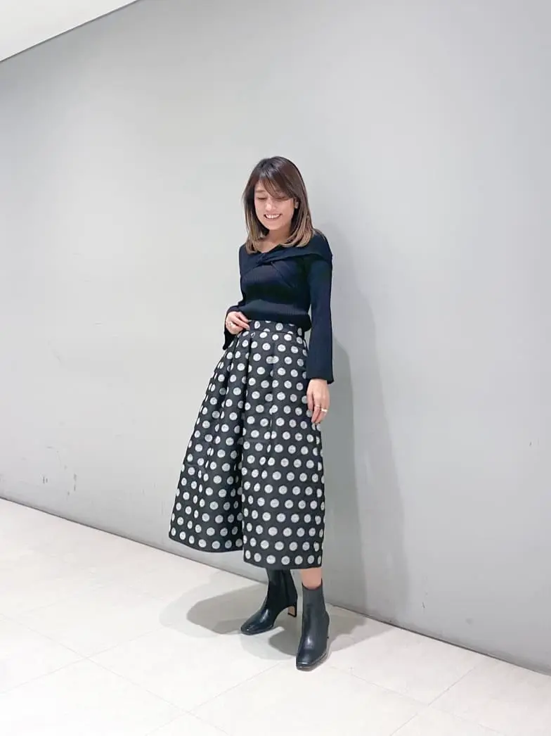 ORIGINATED IN GRACE CONTINENTAL yukimi yonee コーディネート画像