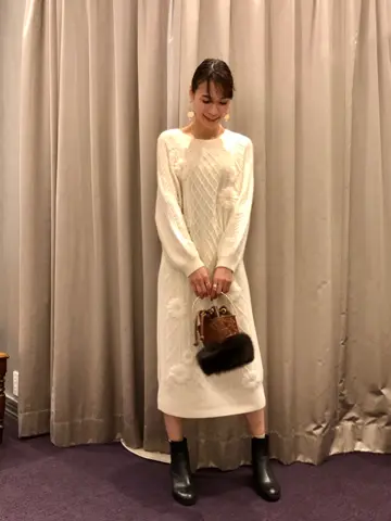 ORIGINATED IN GRACE CONTINENTAL 亀田 未希 コーディネート画像
