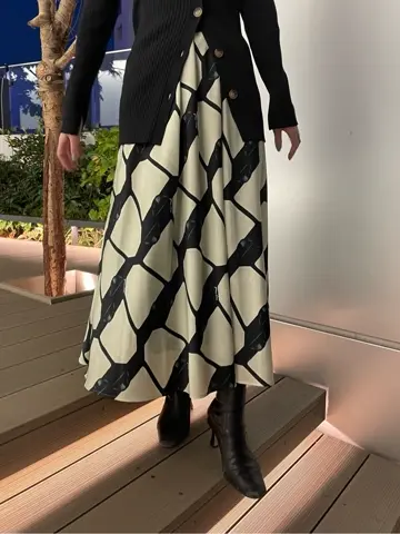 ORIGINATED IN GRACE CONTINENTAL 三浦　芙優 コーディネート画像