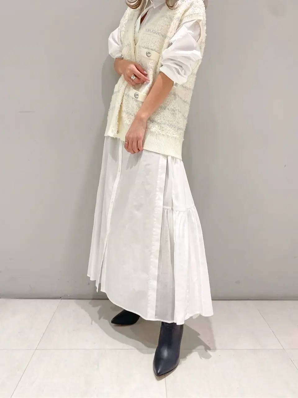 ORIGINATED IN GRACE CONTINENTAL yukimi yonee コーディネート画像