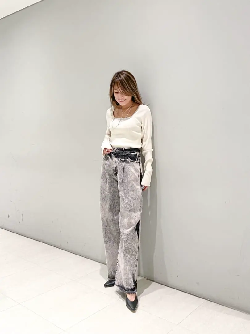 ORIGINATED IN GRACE CONTINENTAL yukimi yonee コーディネート画像