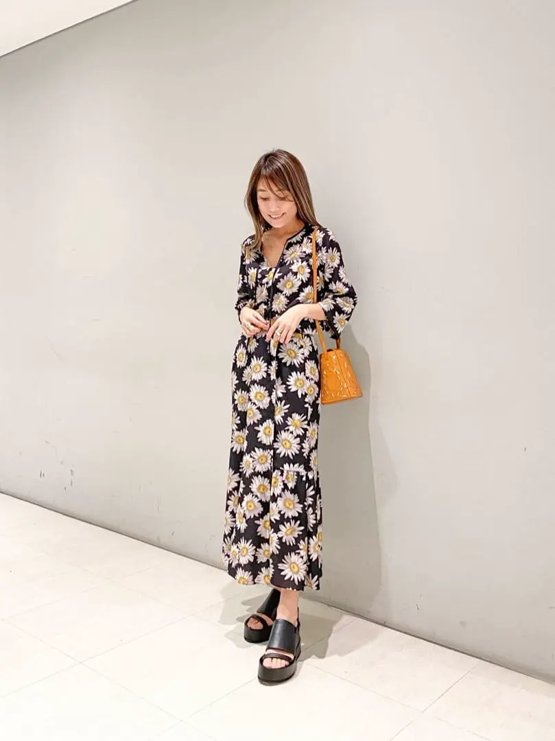 ORIGINATED IN GRACE CONTINENTAL yukimi yonee コーディネート画像