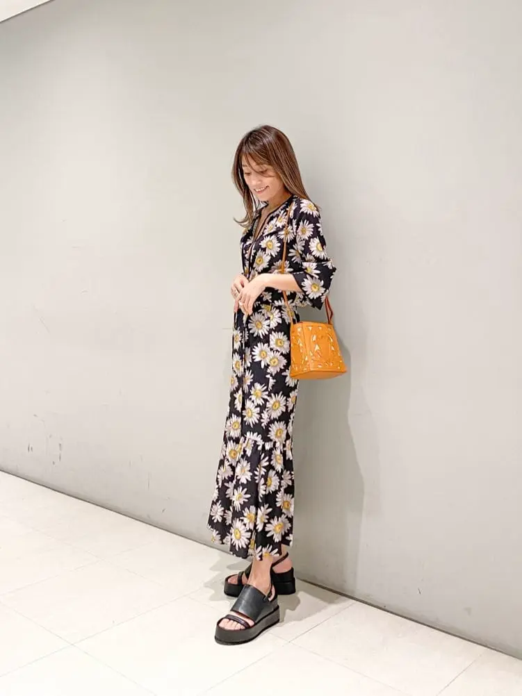 ORIGINATED IN GRACE CONTINENTAL yukimi yonee コーディネート画像