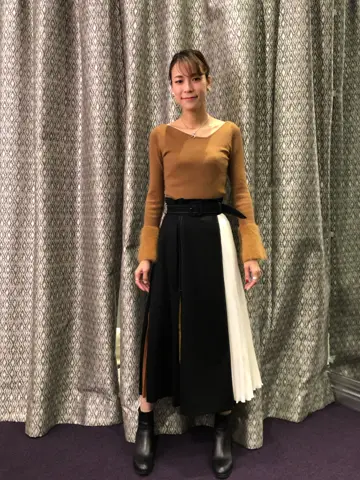 ORIGINATED IN GRACE CONTINENTAL 亀田 未希 コーディネート画像
