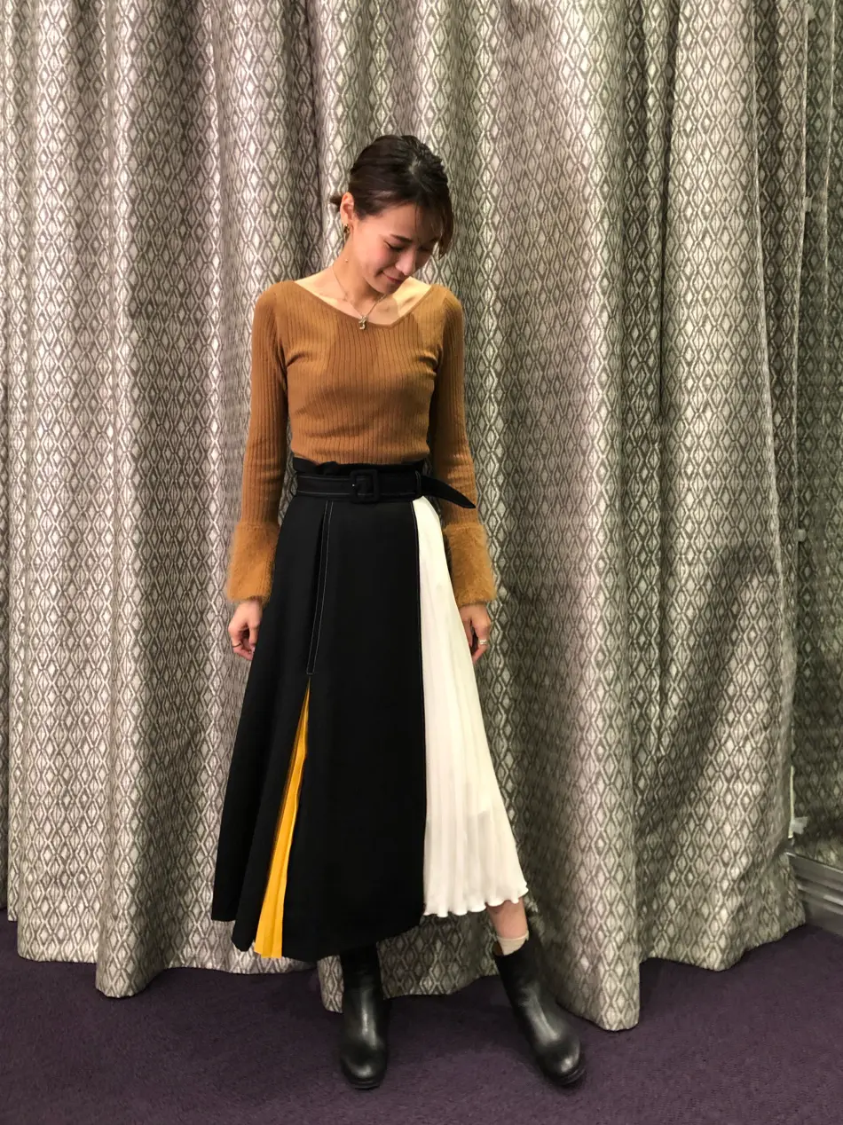 ORIGINATED IN GRACE CONTINENTAL 亀田 未希 コーディネート画像