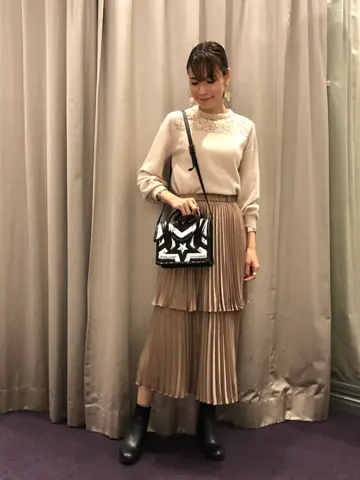 ORIGINATED IN GRACE CONTINENTAL 亀田 未希 コーディネート画像