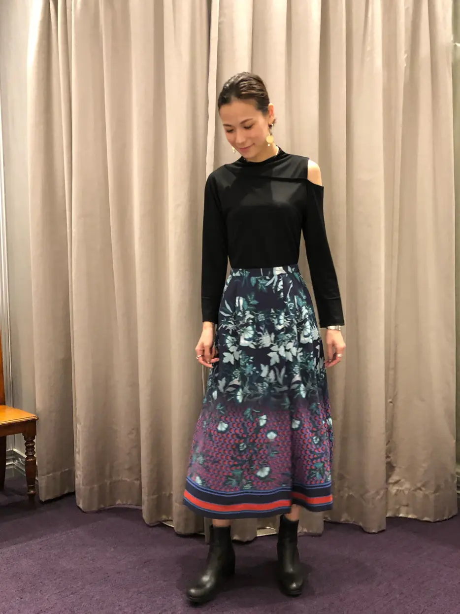 ORIGINATED IN GRACE CONTINENTAL 亀田 未希 コーディネート画像