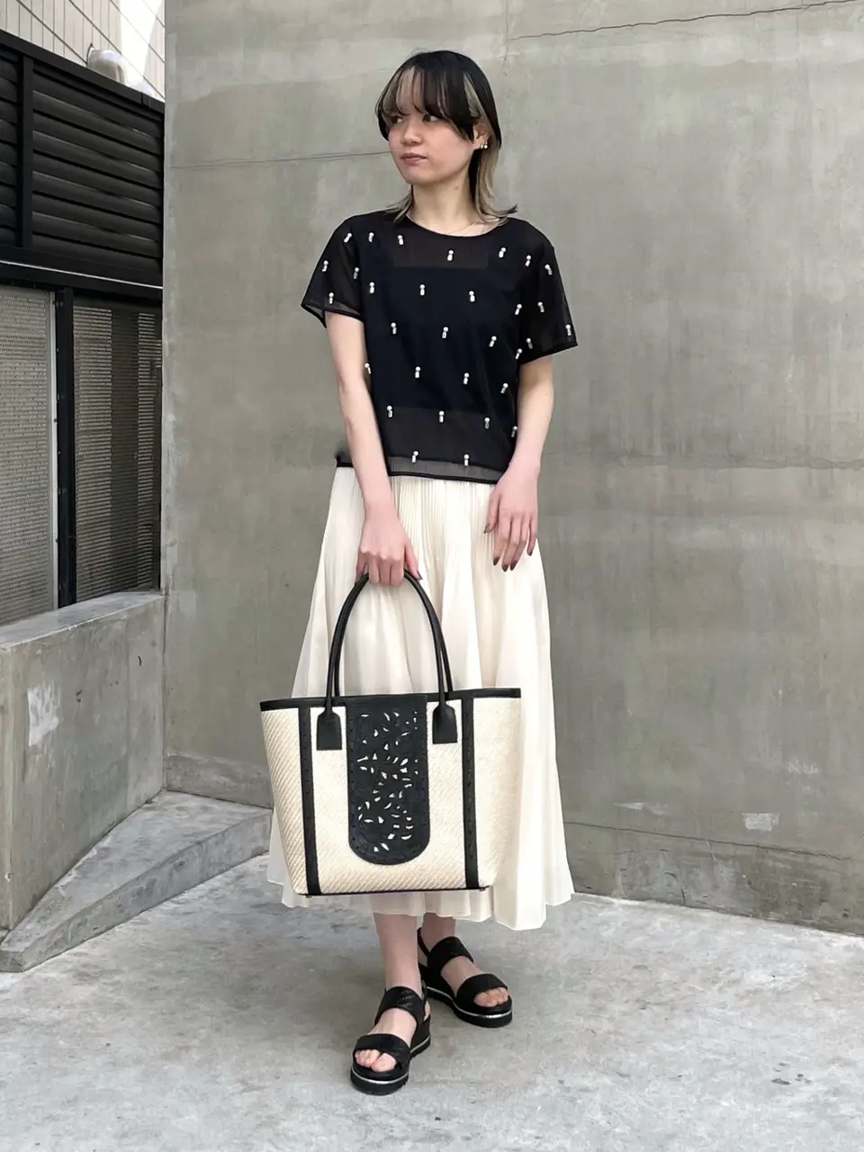 ORIGINATED IN GRACE CONTINENTAL 三浦　芙優 コーディネート画像