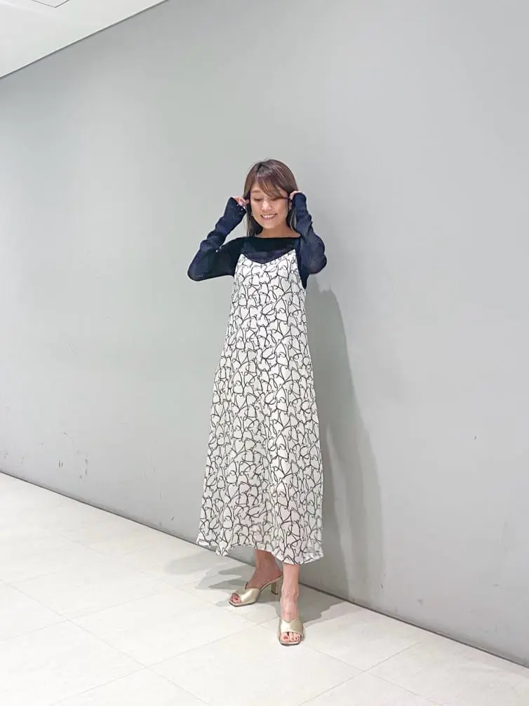 ORIGINATED IN GRACE CONTINENTAL yukimi yonee コーディネート画像