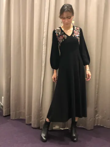 ORIGINATED IN GRACE CONTINENTAL 亀田 未希 コーディネート画像