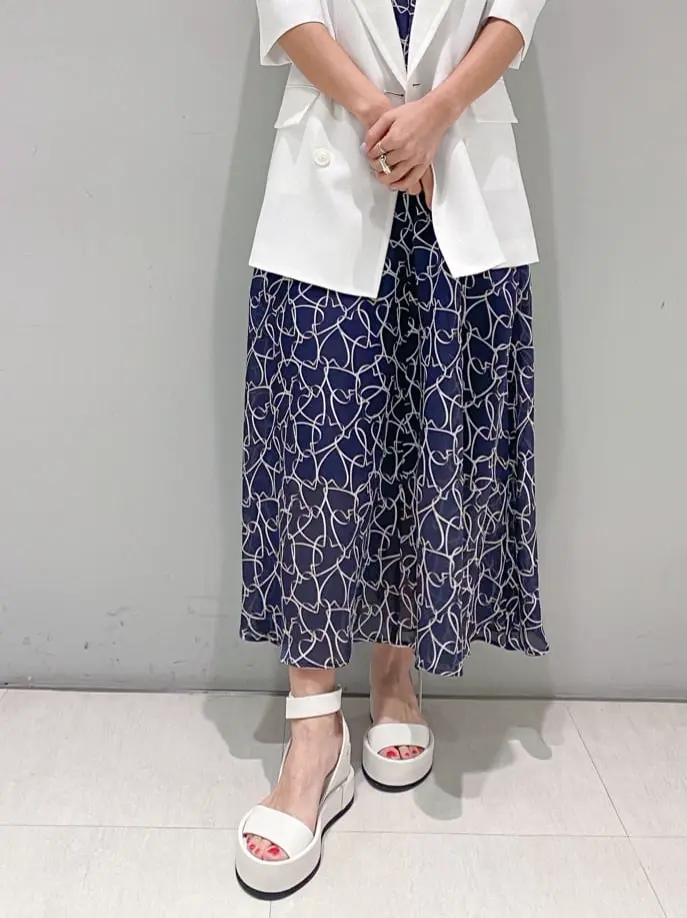 ORIGINATED IN GRACE CONTINENTAL yukimi yonee コーディネート画像