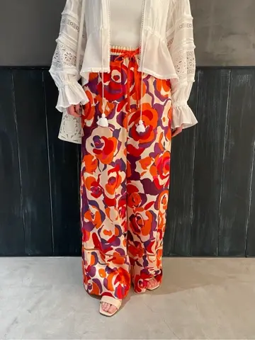 ORIGINATED IN GRACE CONTINENTAL 三浦　芙優 コーディネート画像