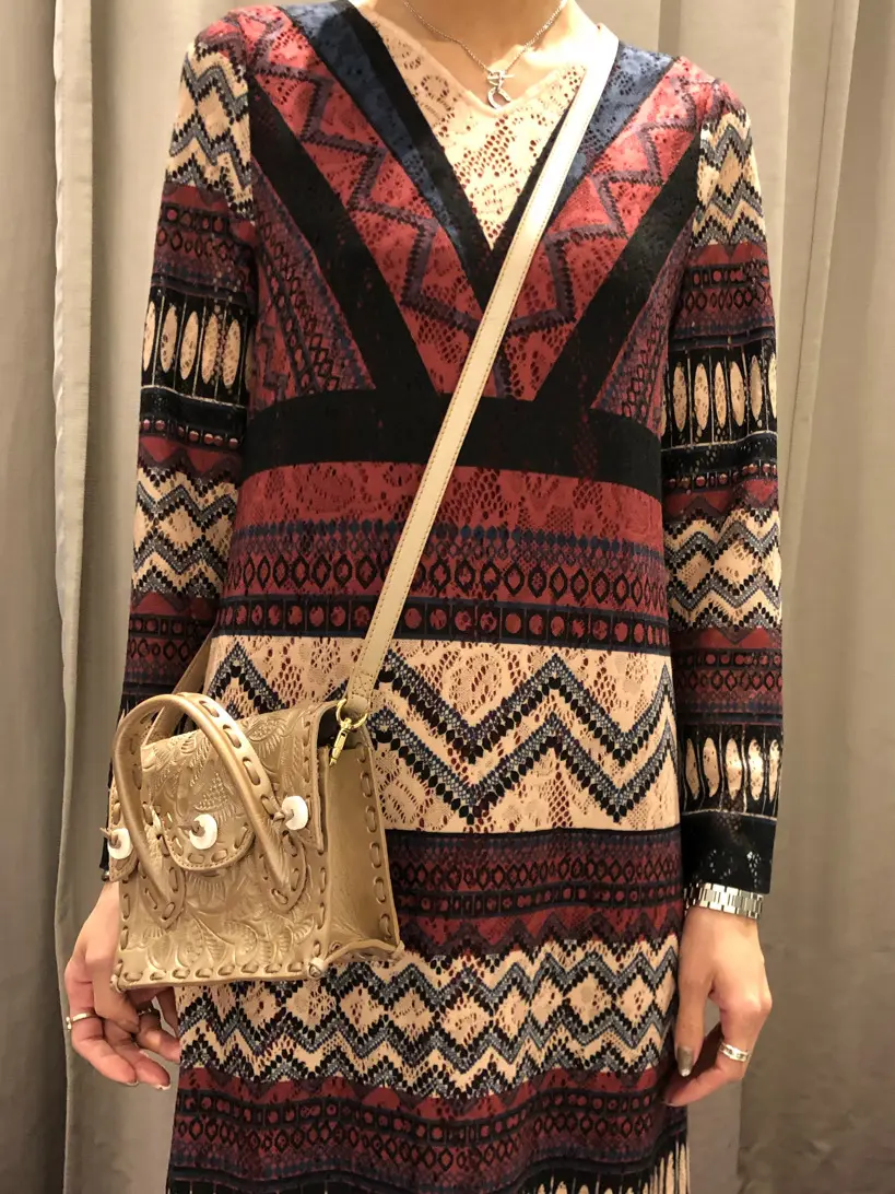 ORIGINATED IN GRACE CONTINENTAL 亀田 未希 コーディネート画像