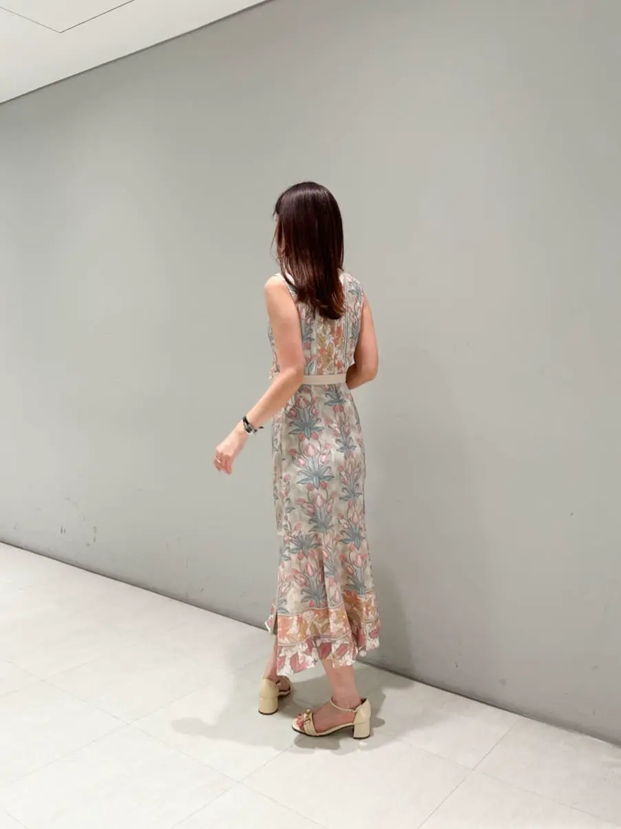 ORIGINATED IN GRACE CONTINENTAL 志田　悠 コーディネート画像