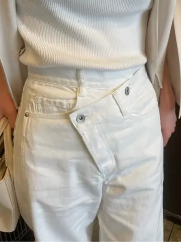 ORIGINATED IN GRACE CONTINENTAL 三浦　芙優 コーディネート画像