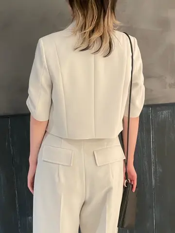 ORIGINATED IN GRACE CONTINENTAL 三浦　芙優 コーディネート画像