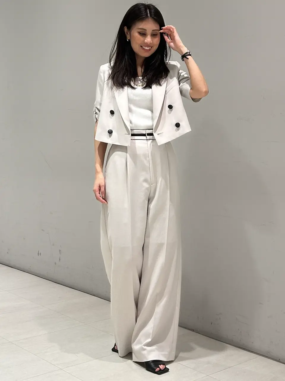 ORIGINATED IN GRACE CONTINENTAL 志田　悠 コーディネート画像