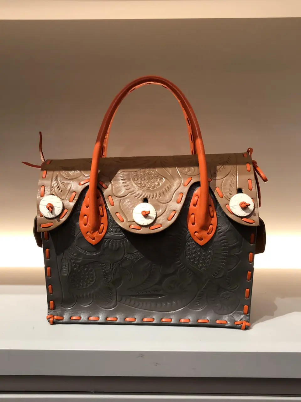 ORIGINATED IN GRACE CONTINENTAL 亀田 未希 コーディネート画像