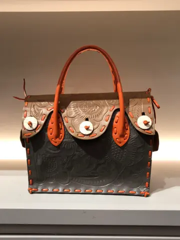 ORIGINATED IN GRACE CONTINENTAL 亀田 未希 コーディネート画像