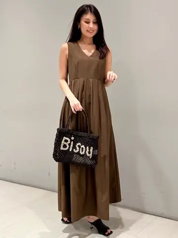 ORIGINATED IN GRACE CONTINENTAL 志田　悠 コーディネート画像