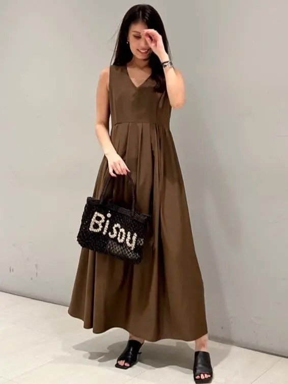 ORIGINATED IN GRACE CONTINENTAL 志田　悠 コーディネート画像