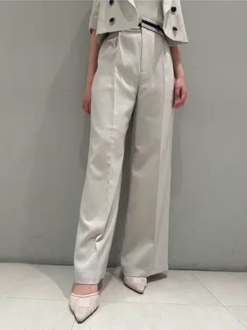 ORIGINATED IN GRACE CONTINENTAL 髙田　美衣 コーディネート画像