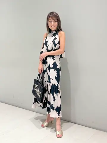 ORIGINATED IN GRACE CONTINENTAL yukimi yonee コーディネート画像