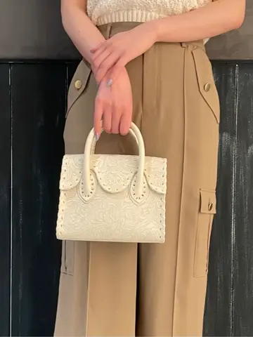 ORIGINATED IN GRACE CONTINENTAL 三浦　芙優 コーディネート画像