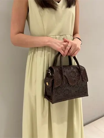 ORIGINATED IN GRACE CONTINENTAL 志田　悠 コーディネート画像